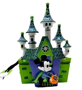 Parchi Disney Topolini non così spaventosi festa di Halloween 2020 illumina ornamento castello - Foto 1 di 6