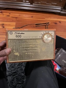 Vintage Radio - Picture 1 of 5