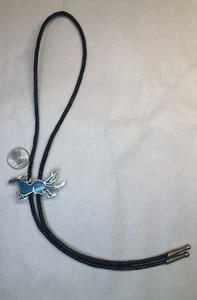 Corbata vintage Bolo turquesa caballo galopante tono plata cuero tejido suroeste - Imagen 1 de 8