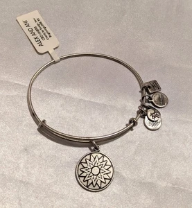 Braccialetto Charm Alex E Ani NUOVI INIZI Argento Rafaeliano Regolabile - Foto 1 di 8