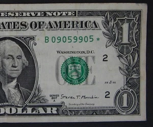 2017A $1 (ONE DOLLAR) - STAR NOTE - "B" - TRINARY - Picture 1 of 3
