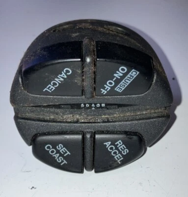 Оригинальные переключатели круиз-контроля рулевое колесо Hyundai Santa Fe 2001 - 2006 годов выпуска - Изображение 1 из 3