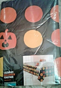 NEW Kohls 70" Round Vinyl Mod Halloween Tablecloth JOL Pumpkins Dots Black - Picture 1 of 4