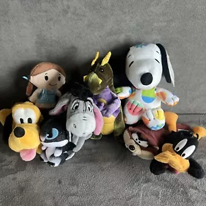 Mini Plush 8 Animal Random Stuffed Animals Disney Snoopy Daffy Duck Pluto - Picture 1 of 22