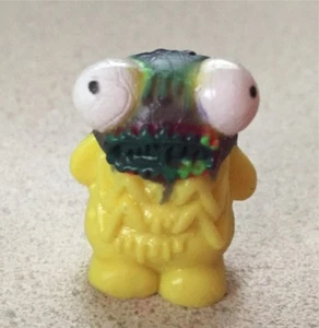 NEU Serie 3 Yellow Grotty Bot Fly Special Edition # 428 The Trash Pack Trashies - Bild 1 von 1