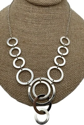 Collar de eslabones multicírculo tono plata declaración circular ajustable Foto 1 de 4