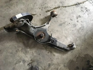 VW T5 Transporter Achsschenkel Radlagergehäuse Hinten Links 7H0501413D - Bild 1 von 3