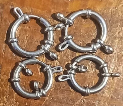 Pack of 4 Over Sized Gate Clasps for Jewellery Necklace & Bracelet Steel Tone - Image 1 of 2