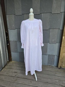 Rosa leichtes Baumwoll Vintage Nachthemd von Victoria und Virginia Medium - Bild 1 von 12