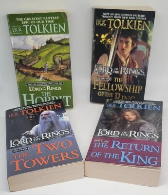 J.R.R. Tolkien The Lord of the Rings & The Hobbit 4-Book Paperback Movie Tie-In Foto 1 de 4