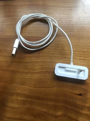 Base/doca de carregamento USB Apple iPod shuffle geração 2 branca - Imagem 1 de 4