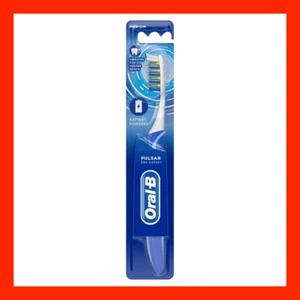Oral-B Pro-Expert Pulsar Third-Five Medium Manual Toothbrush - Picture 1 of 2
