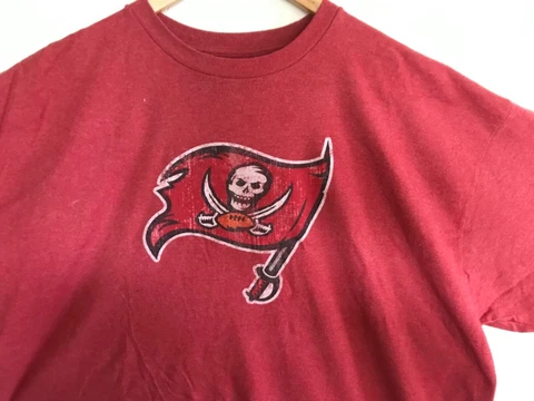 Tampa Bay Buccaneers 2XL NFL Apparel TShirt Cover