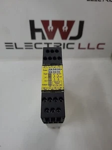 Banner AT-FM-10K Safety Relay Module for Two-Hand Control - Picture 1 of 2