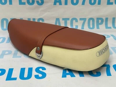 HONDA C70 PASSPORT 70 SEAT 1982 & 1983 MODEL (C70 PASSPORT 1982-1983 SEAT Brown) - Image 1 of 4