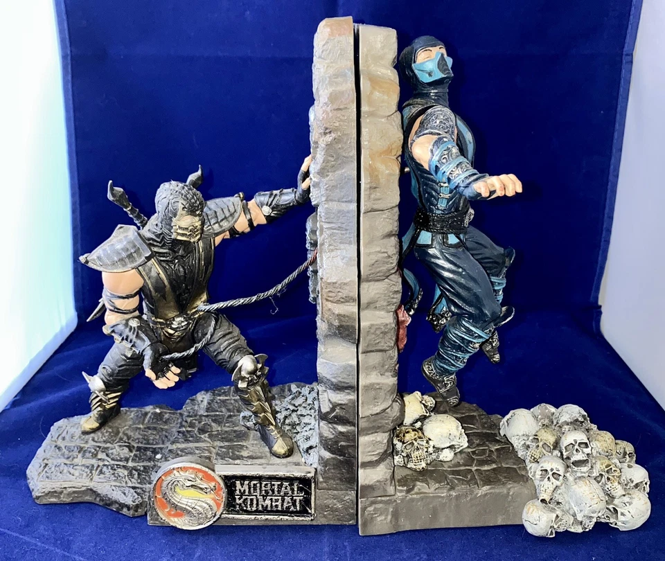 Mortal Kombat 9" Scorpion Sub Zero Book Ends Missing Spear Warner Bros. 2011 Foto 1 de 4