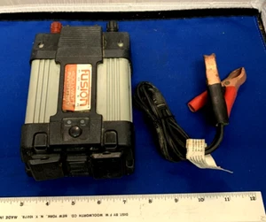 Fusion Power 400 watt inverter with Clamps, 2 AC power and 1 USB outlet-Working - Picture 1 of 9