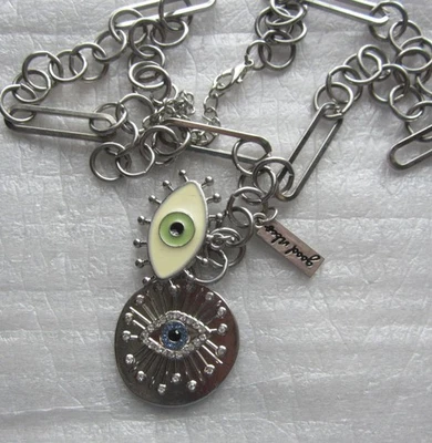 Collar colgante Evil Eye #EvilEye #collar #joyas #moda Foto 1 de 4