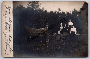 K15/Fértil Minnesota RPPC Postal c1910 Vagón Gustafson Zapatos Anuncio 285 - Imagen 1 de 4