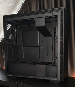 NZXT H710 PC Case - Bild 1 von 4