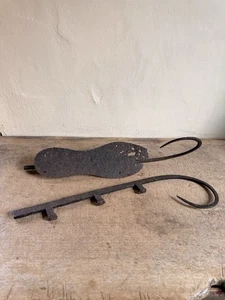 Best Early Antique Early 19Th C Iron Ice Skate Fragments Curl Toe Blacksmith - Picture 1 of 10