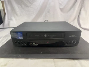 GE VCR Plus+ VG4264 Lettore VHS 4 teste stereo hi-fi senza telecomando - Foto 1 di 3