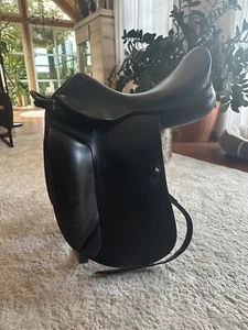 Amerigo Equipe La Belle Sattel Schwarz 17 1/2 Zoll, Mittlere Kammer, gepflegt - Bild 1 von 4