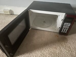 Hamilton Beach  Red Microwave Oven -Good condition  