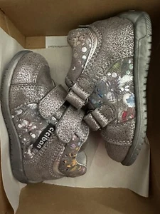 Ciciban Marion Powder Metallic Colours Size 21 Sneakers Shoes Flats Baby AU 4.5 - Picture 1 of 5