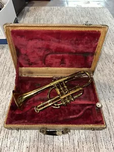 ANTIQUE WWII 1946 KING MASTER H.N. WHITE PROFESSIONAL CORNET W/CASE + ACC - Picture 1 of 10