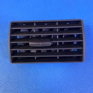 New Genuine Ford� Mondeo MK3 Air Vent,� 1128211,� 1S7H19C893AB 2000- 2003 - Picture 1 of 3