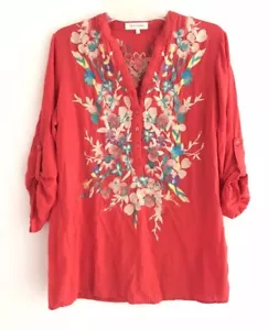 Anthropologie Solitaire besticktes geblümtes Oberteil rot kleine Rollriegelärmel Bluse - Bild 1 von 11