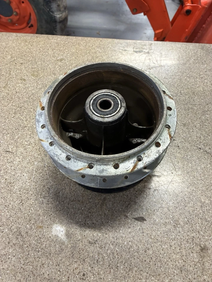 1974 Honda CL360 скремблер заднее колесо ступица барабан и звездочка обод шины Cl 360 - Изображение 1 из 4