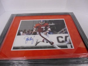 John Elway autografo Denver Broncos firmato 11x14 foto incorniciata Elway Holo - Foto 1 di 3