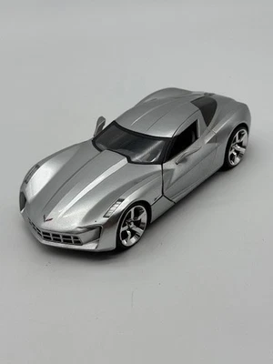 Jada Toys 1:24 2009 Corvette Chevrolet StingRay Concept coche de carreras artículo no. 92387 Foto 1 de 4