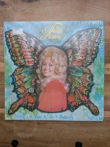 DOLLY PARTON - LOVE IS LIKE A BUTTERFLY - LP - RCA - LSA 3195 - UK - MINT VINYL - Picture 1 of 5
