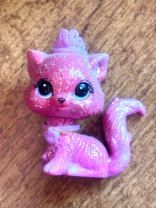 2008 Mattel Barbie Diamond Castle Pink Glitter Cat Figurine Collectable EUC - Picture 1 of 2