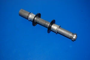 2013 04-14 KX250F KX450F KX250 KX125 OEM FRONT WHEEL AXLE PIVOT SHAFT 41068-0004 - Bild 1 von 12