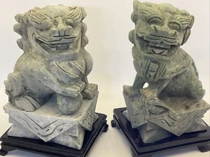 Unique VTG Pair of Chinese Green Hand Carved Stone Foo Dogs IN BOX Gem Gift Jade - Picture 1 of 24