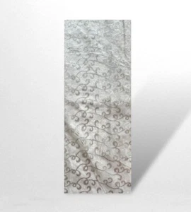 Dekostoff ,,Ranke weiß/silber'' 1,40m x 2,50m - Bild 1 von 2