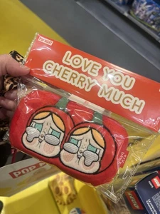 Pop Mart - Aufbewahrungstasche Crybaby Crying For Love Serie - Love You Cherry Much - Bild 1 von 2