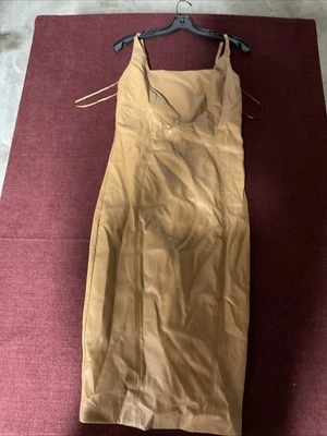 Sillín para mujer Elie Tahari sin mangas de cuero sintético talla 6 marrón Foto 1 de 4