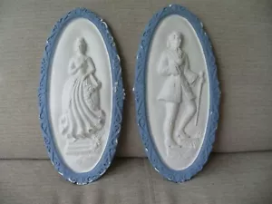 UNUSUAL VINTAGE CHALKWARE PAIR OF OVAL WALL PLAQUES GEORGIAN LADY AND GENTLEMAN - Picture 1 of 6