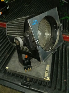 Strand 6" Fresnel Light 3380 Fresnelite 500/750/1000W Spot Flood 4 Avail - Picture 1 of 6