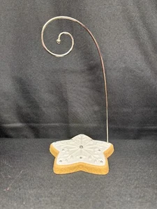 Cookie/Snowflake Hallmark Ornament Hanger Display Stand Club Exclusive 2021 - Picture 1 of 5