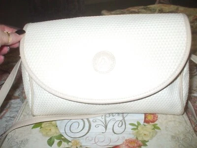 De colección. Bolso bandolera Liz Claiborne 1983 de lona y cuero recubierto blanco roto Foto 1 de 4