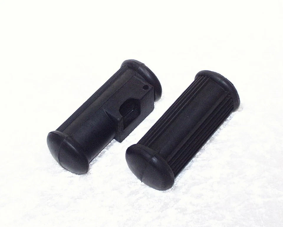 MZ - RT125.. - FUSSRASTEN GUMMI FAHRER PAAR = RECHTS UND LINKS - 0125-126$$ - Bild 1 von 1