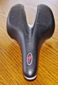 Vintage Specialized Body Geometry Seat Saddle MTB Cut Away Saddle 150mm - Picture 1 of 8