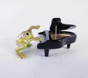 Hagen Renaker Piano Playing Frog Figurines - Picture 1 of 20