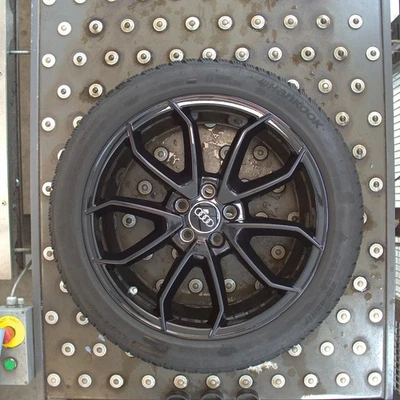 Original Audi A1 Winterkompletträder 82A071497A AX1 Hankook 215/45 R17 91W - Bild 1 von 4